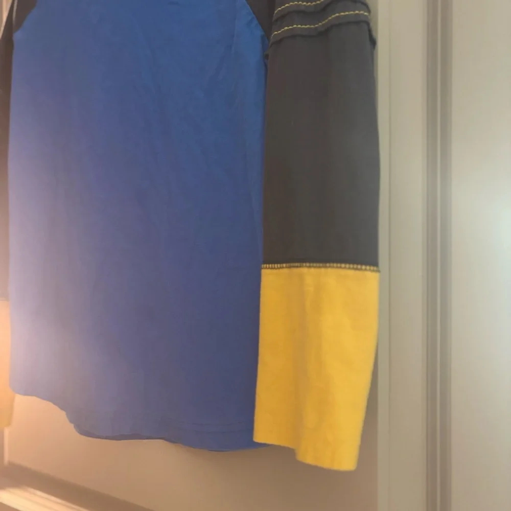 Tea Collection Blue and Yellow Raglan Tee - Picture 6 of 9